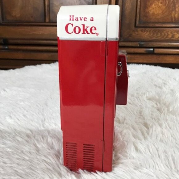 NWOT Vintage Coca-Cola Vending Machine Metal Coin Bank - Picture 3 of 11